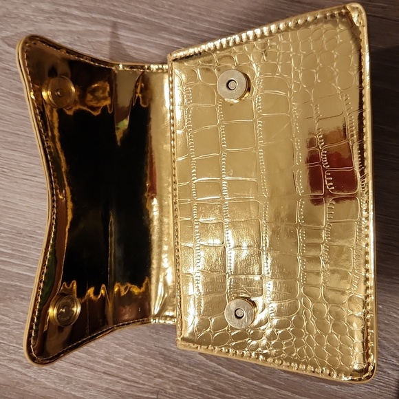 Gold purse - Picture 6 of 11